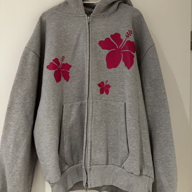 Felpa con zip Merch di Zara Larsson