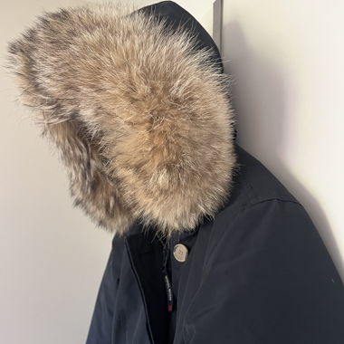 Parka Woolrich con cappuccio e bordo di pelliccia