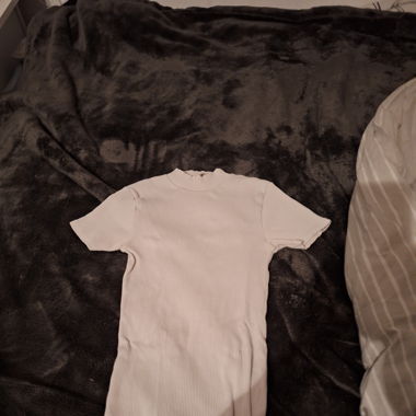 Top blanc  manche courte, col 