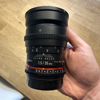 Objektiv 35mm - Blende 1.5 (EF Mount) 