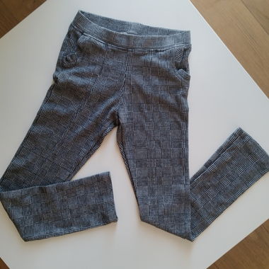 H&M Kinderhose kariert Gr. 134