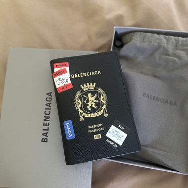 Balenciaga Passport-Wallet