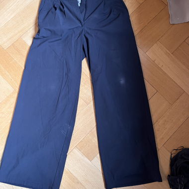 Pantaloni ampi Bershka