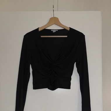 Crop Top mit Ausschnitt 