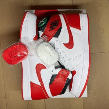Nike Air Jordan 1 HIGH OG “Heritage”