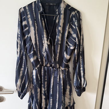 Super bequemes Kleid mit langen Ärmeln 