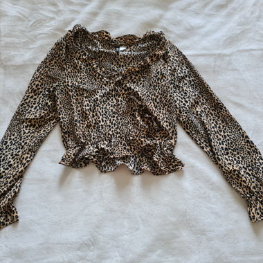Blusa H&M con stampa leopardo, taglia 36