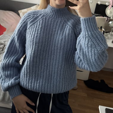 Pull en grosse maille bleu