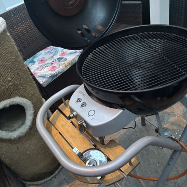 Gas-Kugelgrill in gutem Zustand