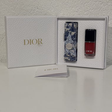Set mit Dior Nagellack und Lippenstift