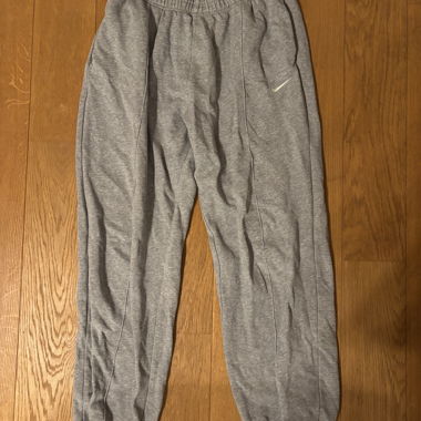 Pantaloni della tuta Nike grigi