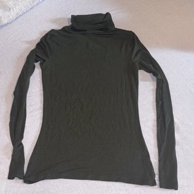 Leichtes Turtleneck – Grösse S