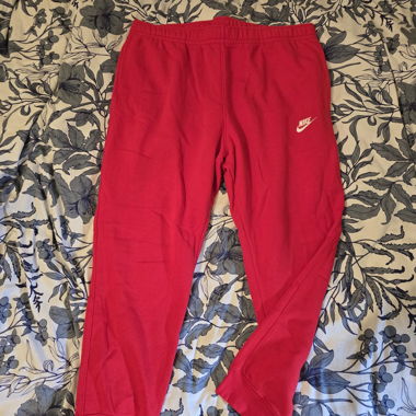 Pantaloni sportivi Nike rossi