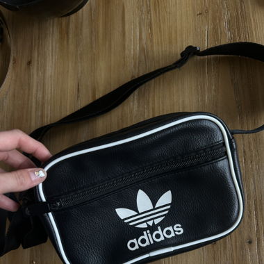 Sac adidas en cuir à bandoulière 