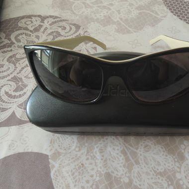 A vendre lunette à soleil Esprit