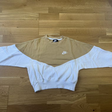 NIKE PULLOVER