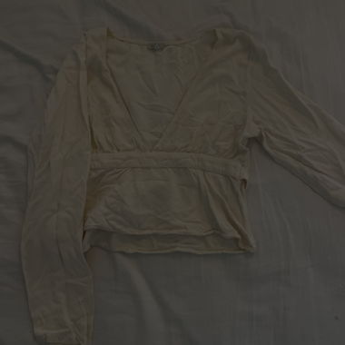 Beiges Wickel-Longsleeve