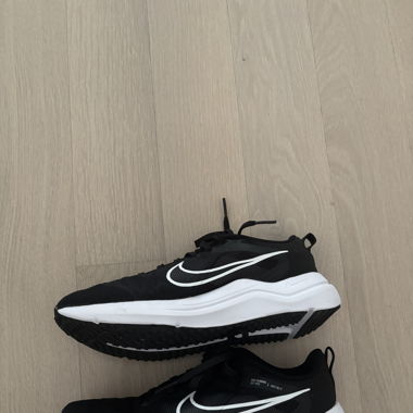 Running shoes