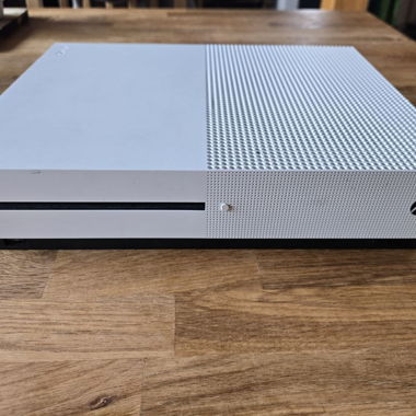 Console Xbox One, controller e giochi