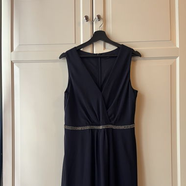 Dunkelblaues Kleid 
