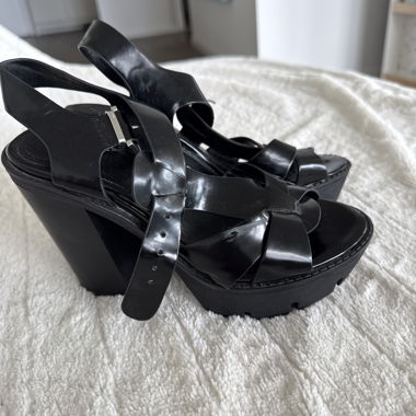 Décolleté platform neri