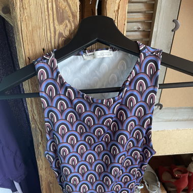 Top mit cutout