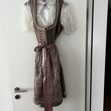 Krüger Dirndl
