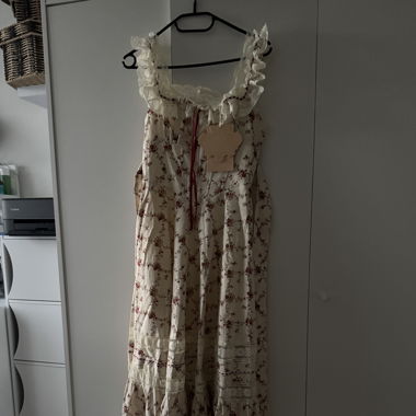 Lace dress
