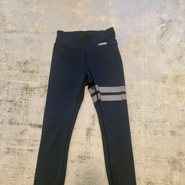 Leggings von Stronger