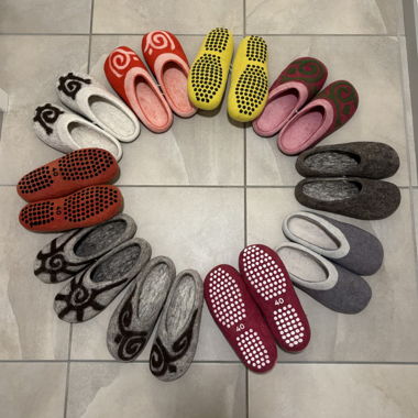 Slippers Handmade sizes: 34-46 from Kyrgistan