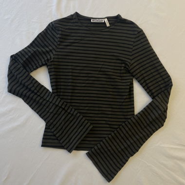 Gestreiftes Langarmshirt von WEEKDAY
