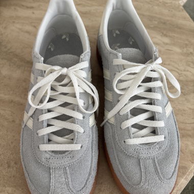 Adidas handball grigio chiaro
