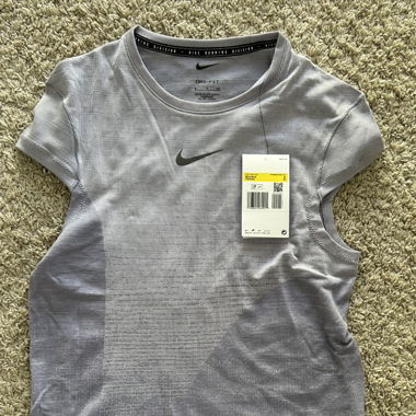 nike grey sportshirt