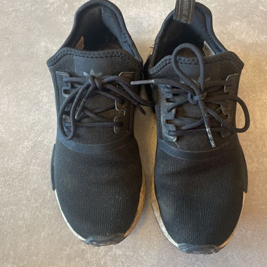 Sneakers adidas nere