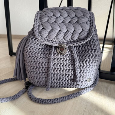 Handgemachter Häkel-Rucksack in Slate Grey
