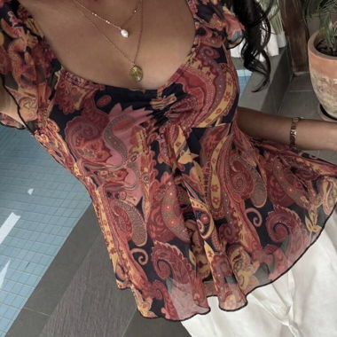 Top con stampa paisley