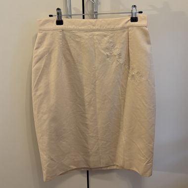 Weiss-beige Rock