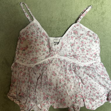 Haut Hollister