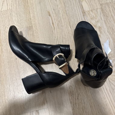 Bottines noires à talon