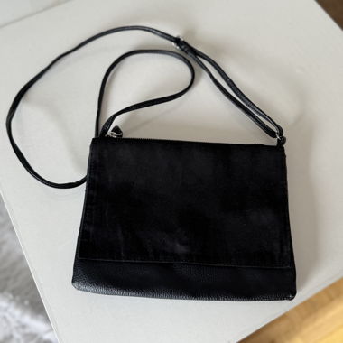 H&M black crossbody bag