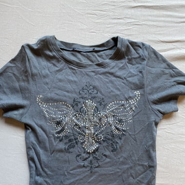 T-shirt con strass
