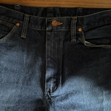 Blue Wrangler midwaist jeans