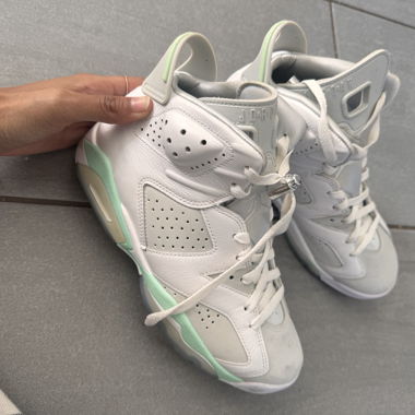 Air Jordan Sneakers