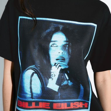 T-shirt Billie Eilish, Bershka.