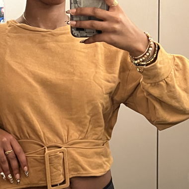 cropped sweatshirt