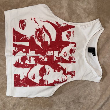 Top corto bianco con stampa