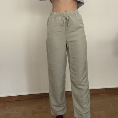 Pantaloni in lino kaki beige