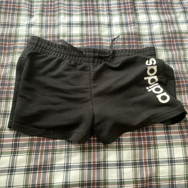 Pantaloncini da jogging corti Adidas