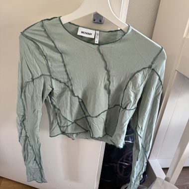 Weekday Pullover