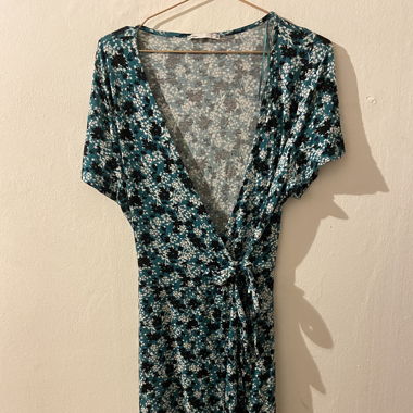 Wickelkleid mit Blumen